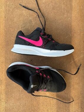 Nike Swift 3 Flywire Women’s size 7
